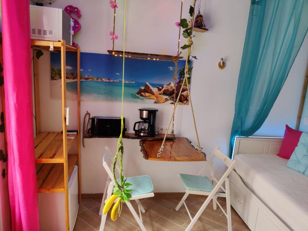 Wonder Room Paraiso Magico Habitacion เนร์คา ภายนอก รูปภาพ