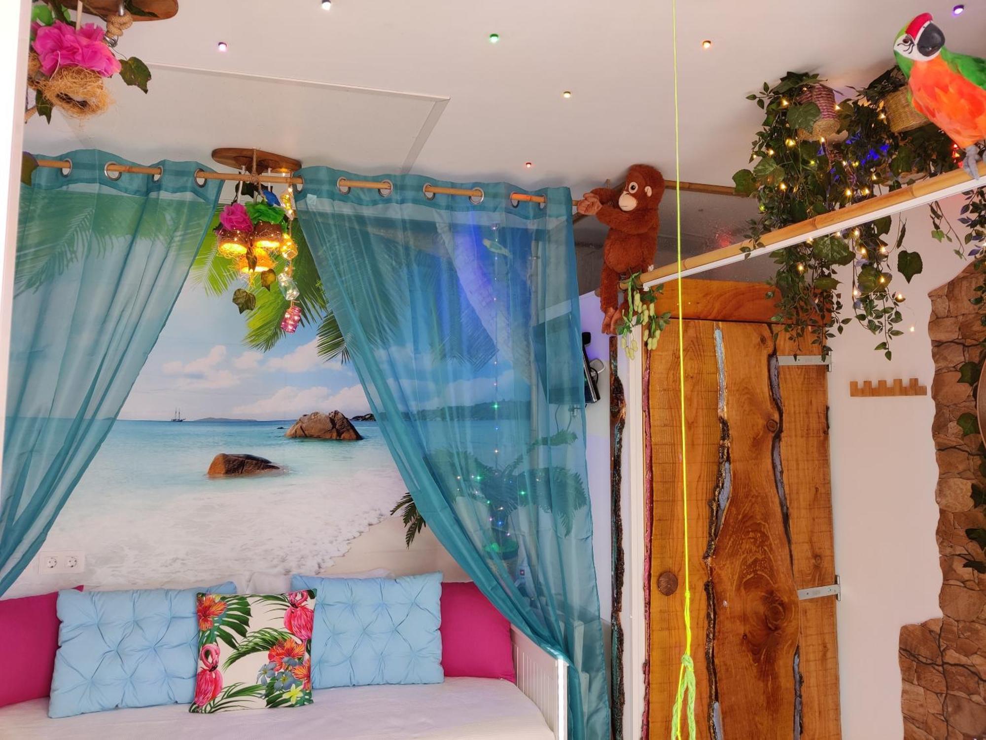 Wonder Room Paraiso Magico Habitacion เนร์คา ภายนอก รูปภาพ